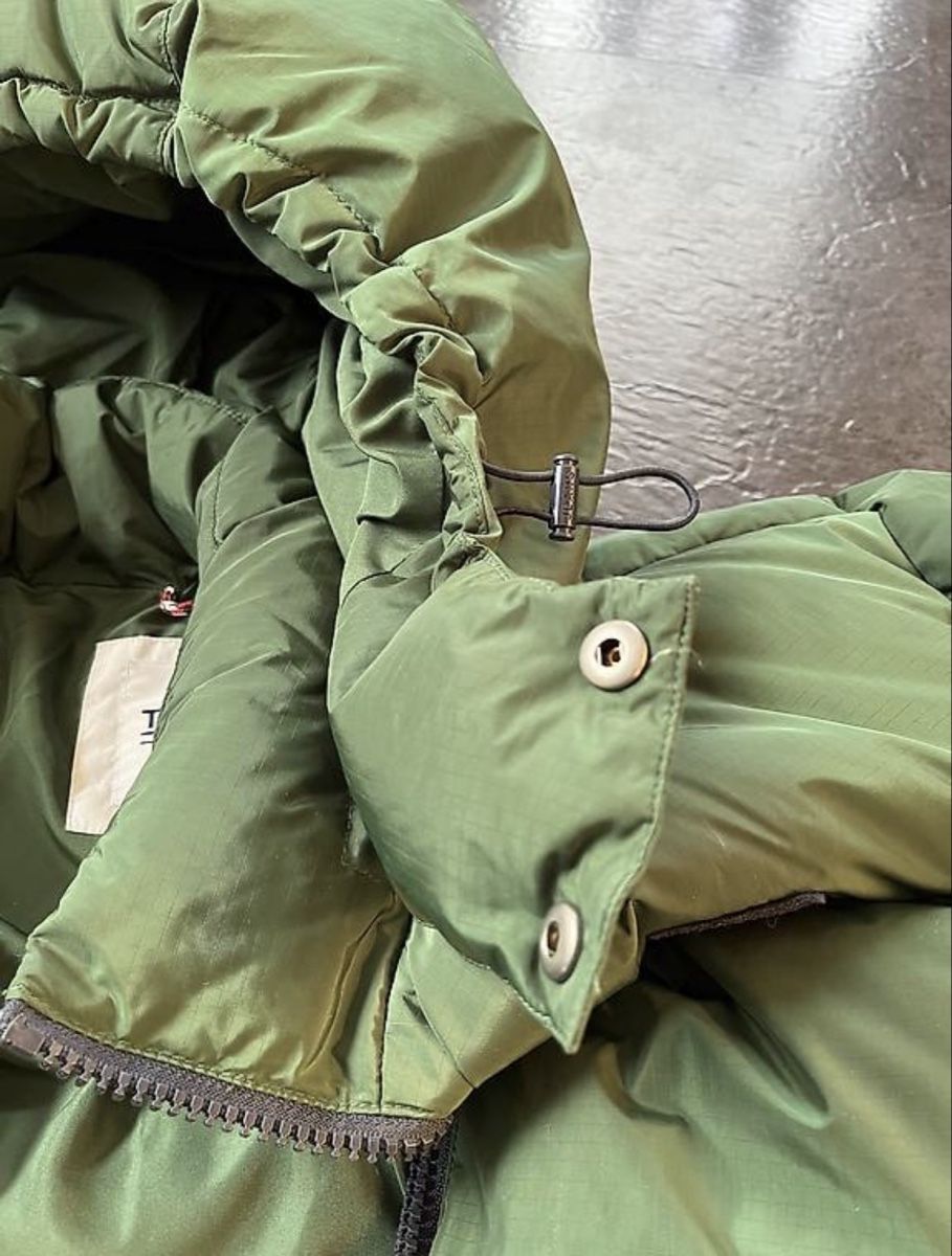 Tommy Hilfiger Vestes: Winterjacke mit Kapuze – D'occasion à Langwies par ann_n88c 1