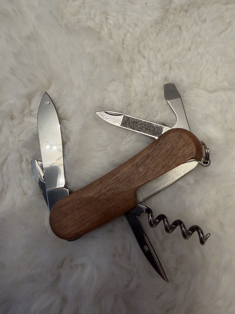 Victorinox Coltelli tascabile: Neues Sackmesser Evolution 10 Wood! – Nuovo e nell'imballaggio originale da Zug venduto da specki5 4