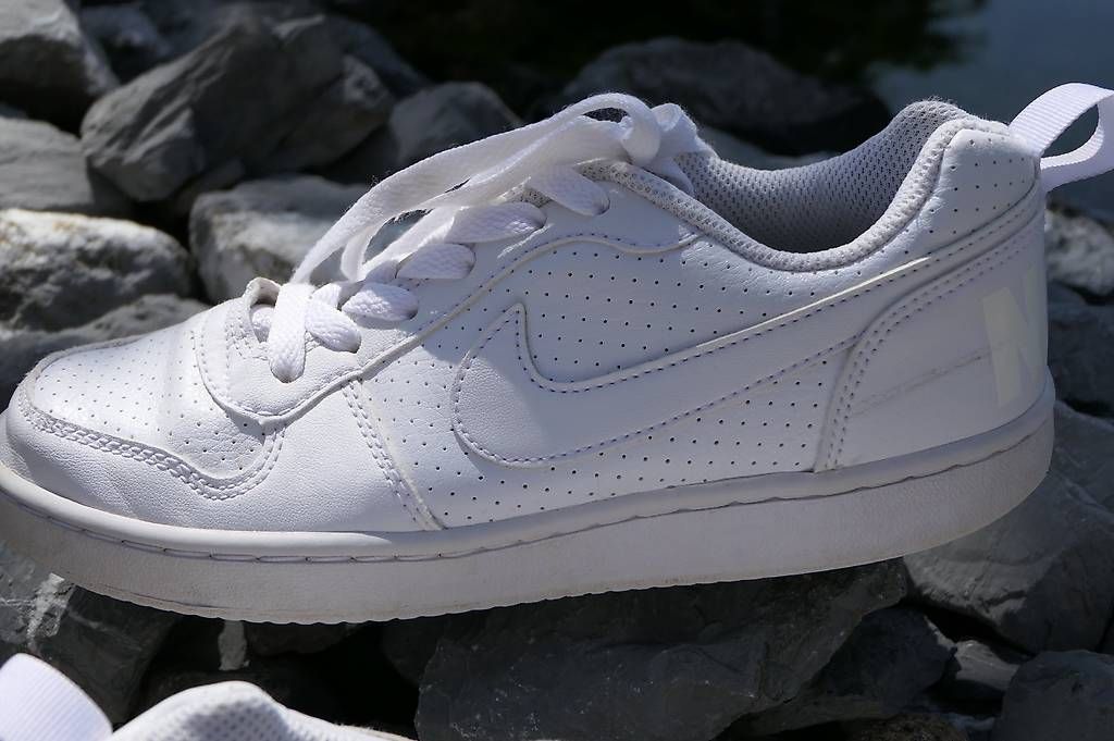 Nike Scarpe da uomo: Nike Sneaker weiss Gr. 35.5 – Usato da Lenggenwil venduto da Reto888 2