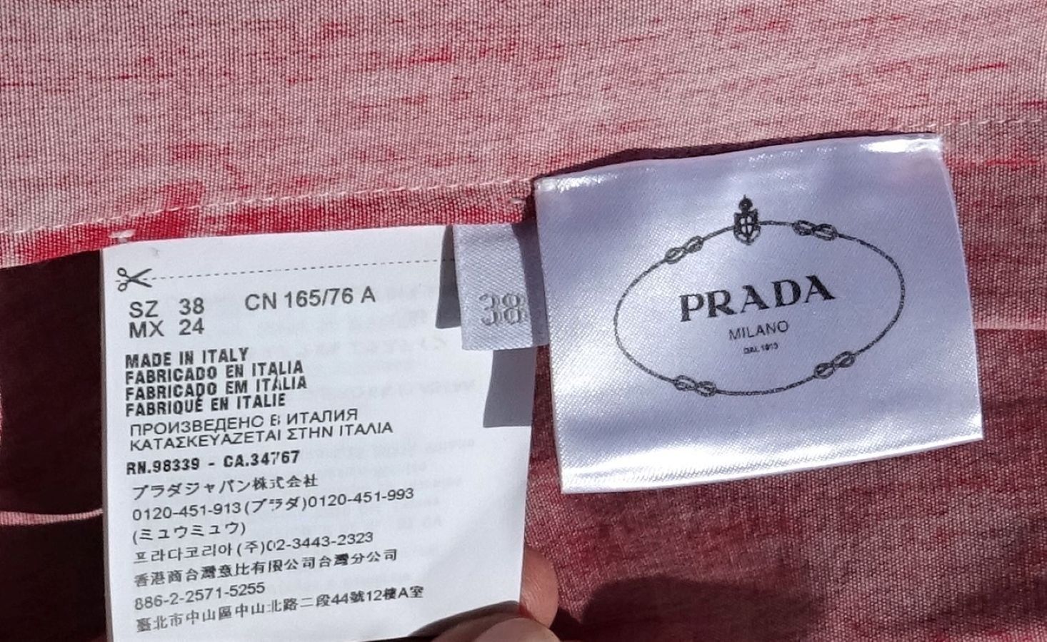 Prada Vestiti: Prada Originale e Nuovo! bellissimo abito taglia 38IT – Nuovo e nell'imballaggio originale da Cadempino venduto da vis_lpp9 4