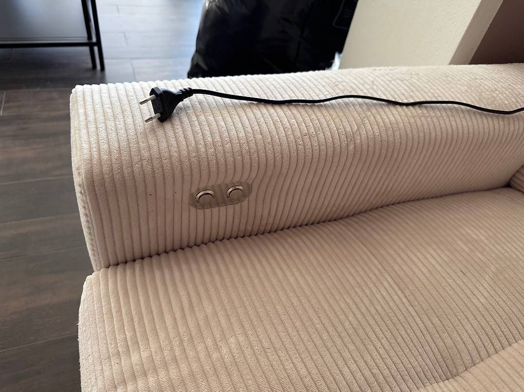 Divani: Modernes Ecksofa mit elektrischer Relaxfunktion  wie neu – Usato da Jona venduto da C.Mayer92 2