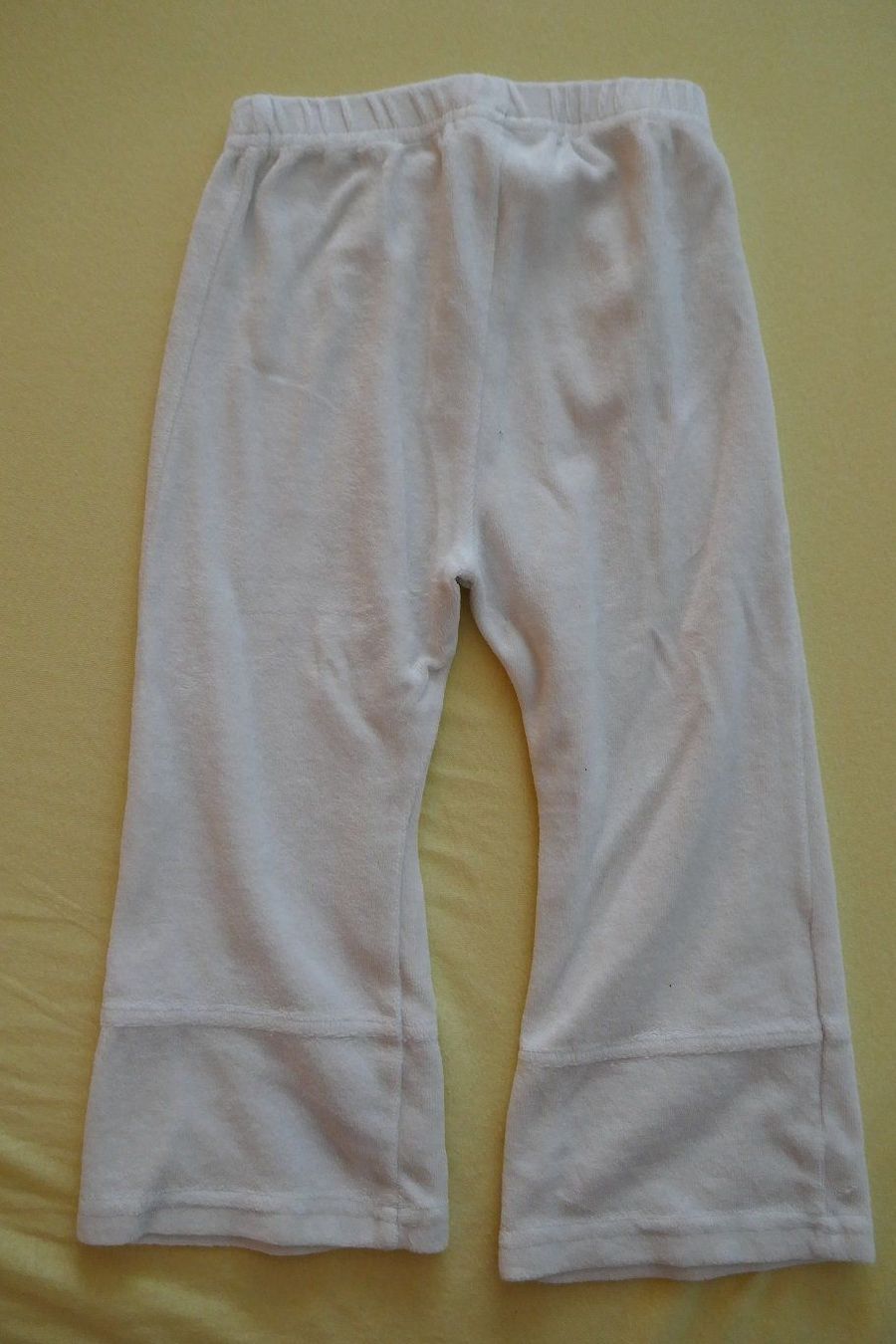 Pantaloni: "Samtene" Hose mit Blumenherz, 86 – Usato da Horgen venduto da Feli39 2