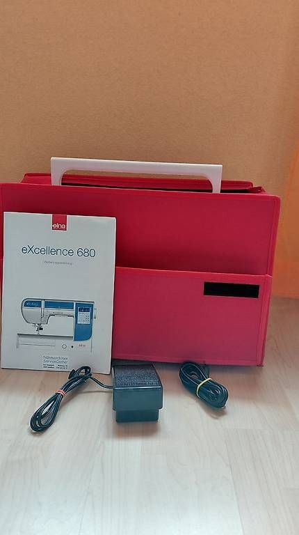 Macchine da cucire: Nähmaschiene Elna excellence 680 – Usato da Utzenstorf venduto da manuela.r 3