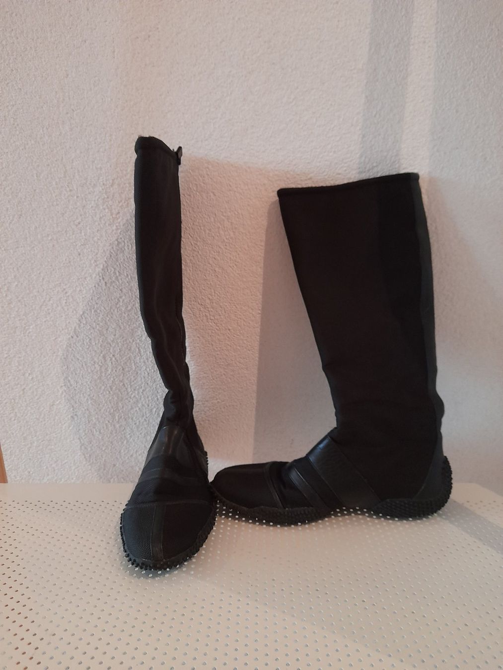 Bally Scarpe da donna: Bottes Bally noires – Nuovo (secondo la descrizione) da Mont-sur-Lausanne venduto da Pioutch