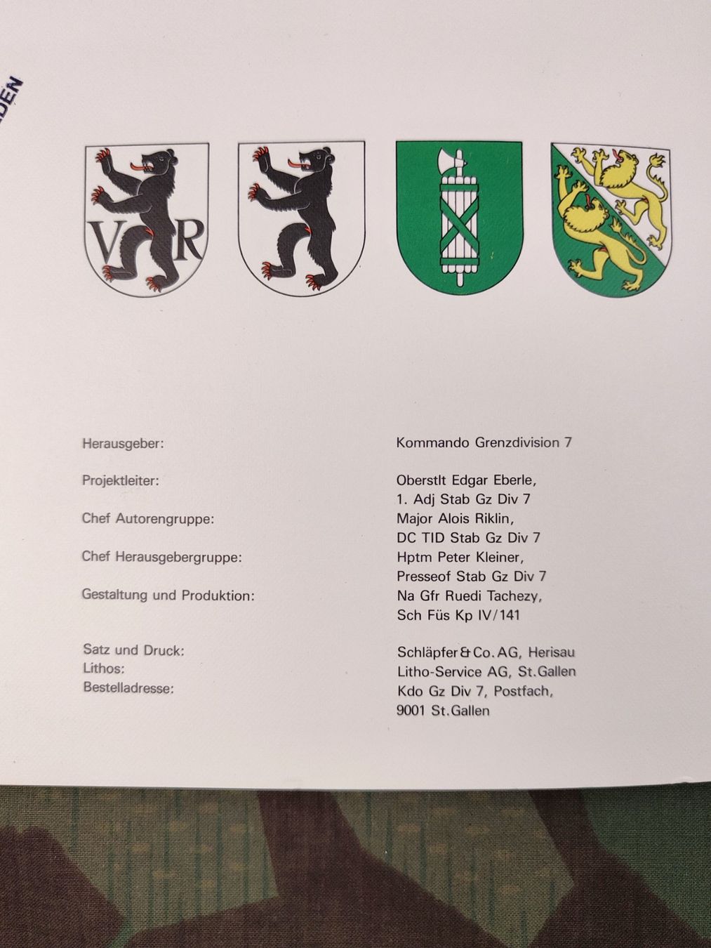 Schweizer Armee Uniformi: Buch, Die 7. Division Geschichte der Ostschweizer Truppen – Usato da Bauma venduto da SwissMilitaria 2