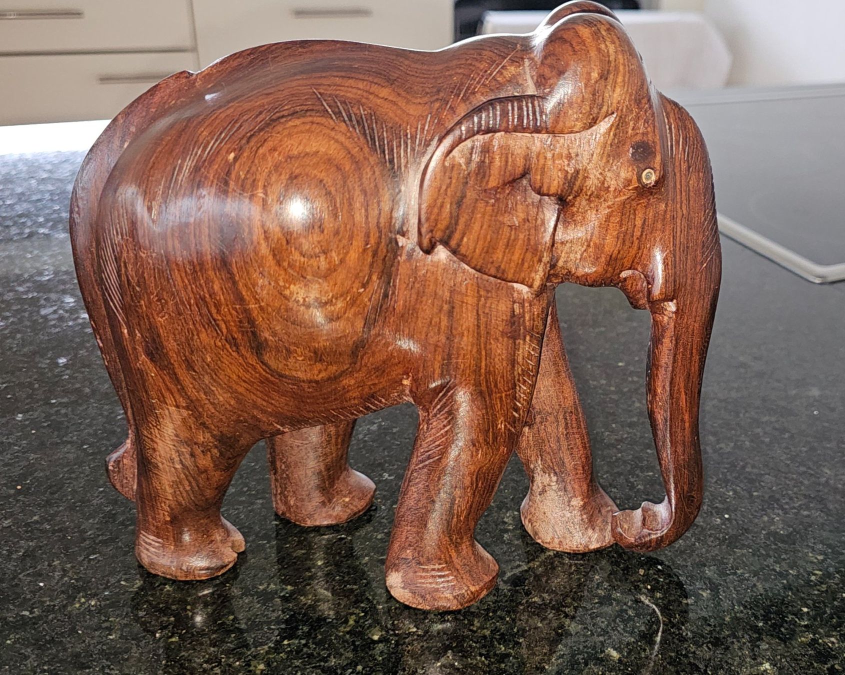 Statuette: Holz Elefant  Tierfigur, Handarbeit ! – Usato da Kreuzlingen venduto da UAE 1