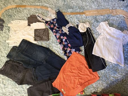 Viele ungetragene Frauenkleider Paket Xxs-S