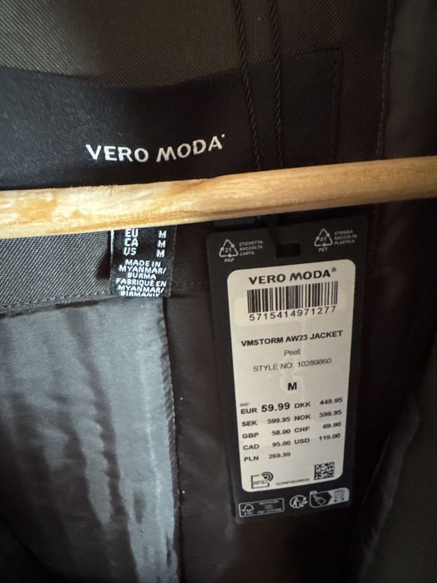 Vero Moda Cappotti: Parka von Vero Moda M – Nuovo e nell'imballaggio originale da Mur (Vully) FR venduto da seaila 2