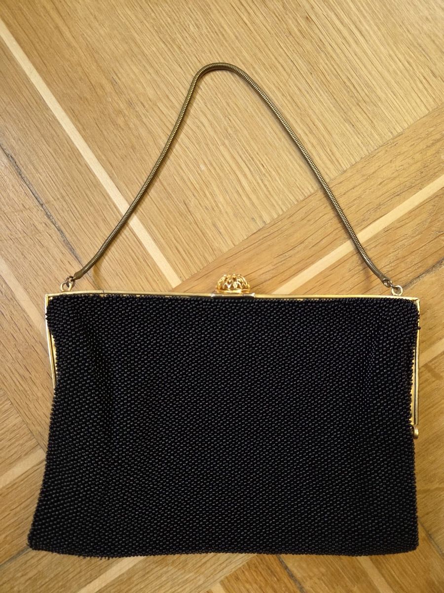 Sacs femmes: Wunderschöne Abendtasche, schwarz, perlenbesetzt  – D'occasion à Lohn SH par Winter03 1