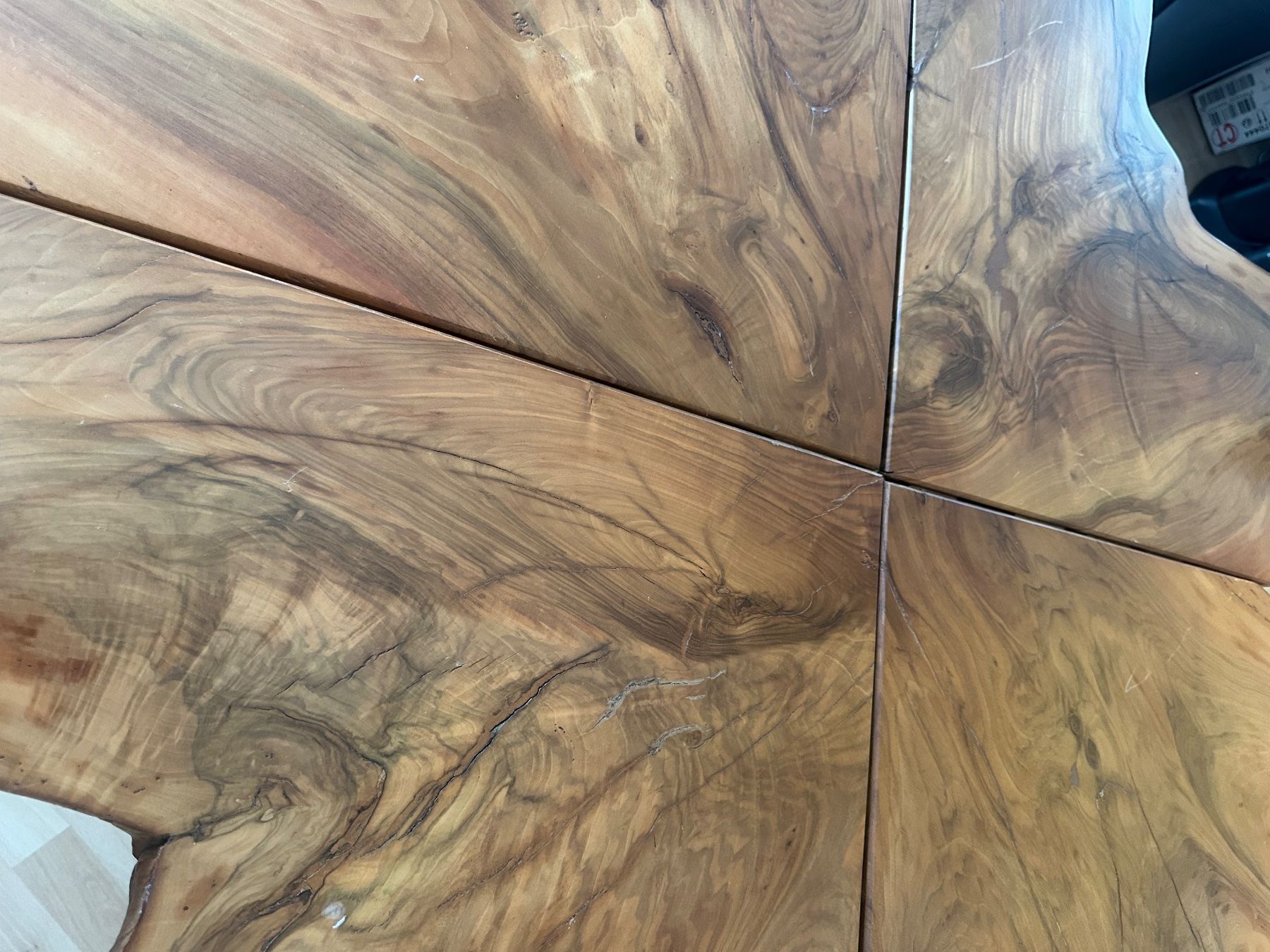 Tische: Holz Tisch – Gebraucht aus Riedern von Canimen 3