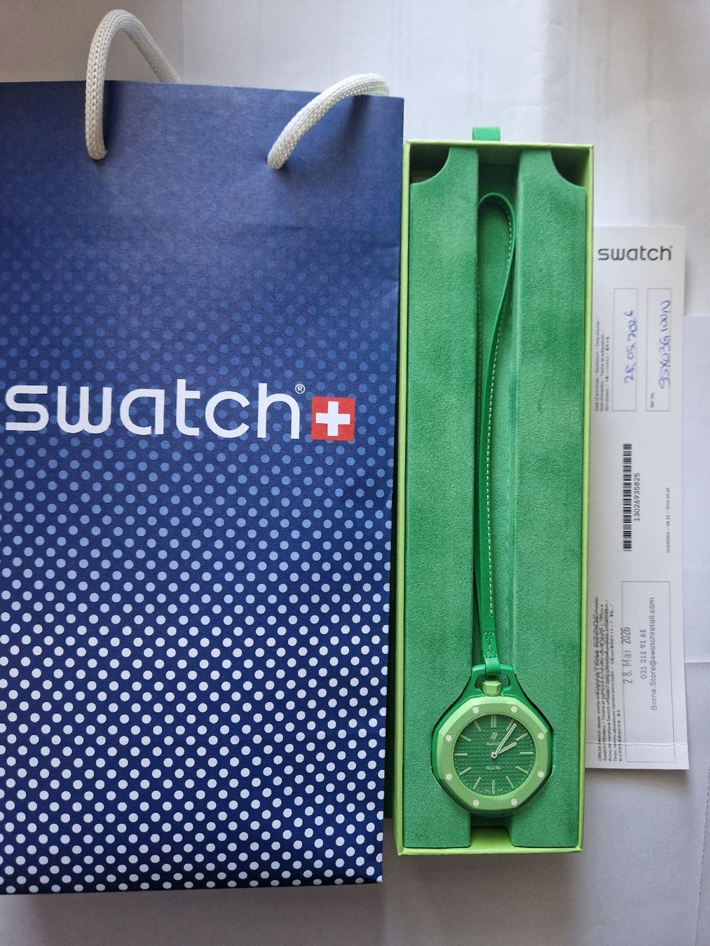 Audemars Piguet Montres: Swatch x Audemars Piguet "Royal Pop" – Neuf avec emballage d'origine à Köniz par mis_dvf9
