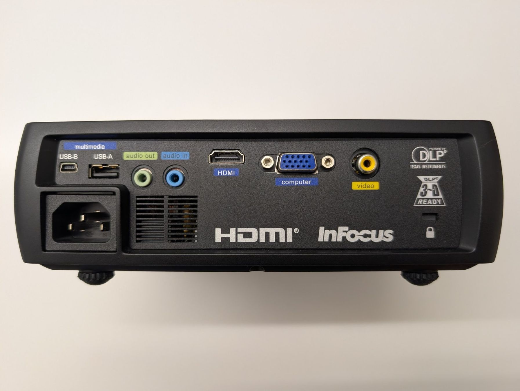 Infocus Vidéoprojecteurs: Beamer InFocus In1112a – D'occasion à Rheineck par Sullivan2 3