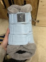 Cavallo Gamaschen hellblau mit grauem Kunstfell Neu