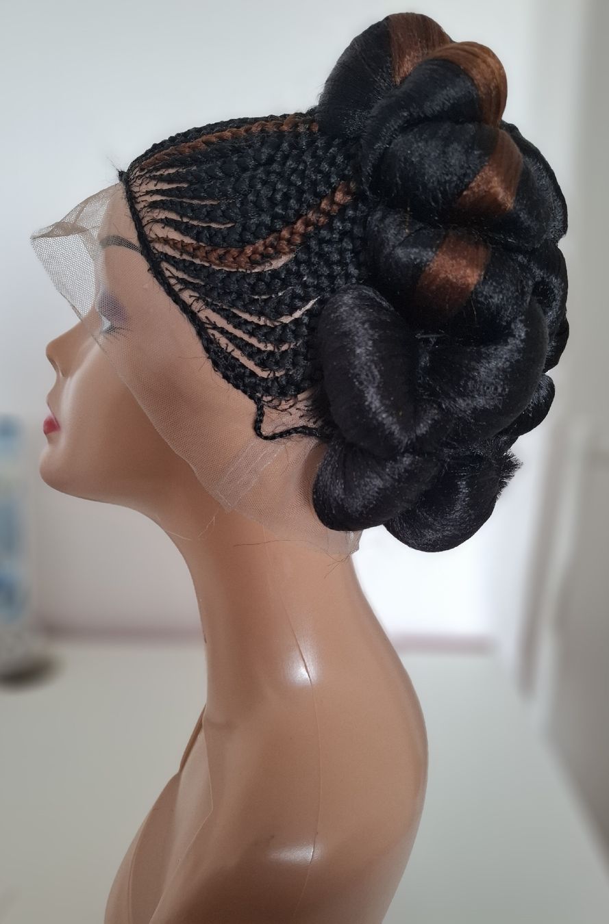 Parrucche: Braided Wig with High Bun | Elegant Style | Handmade – Nuovo (secondo la descrizione) da Lausanne venduto da usa_xd5k 5