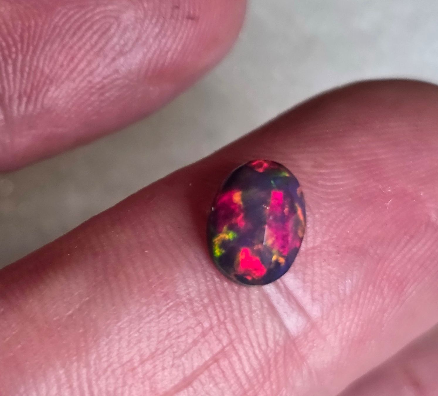 Pietre preziose: 1,1 ct Opale noire naturelle facettée – Usato da Carouge GE venduto da Crystal_Energy 3