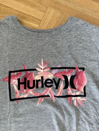 Hurley T-Shirt grau mit floralem Print wie neu