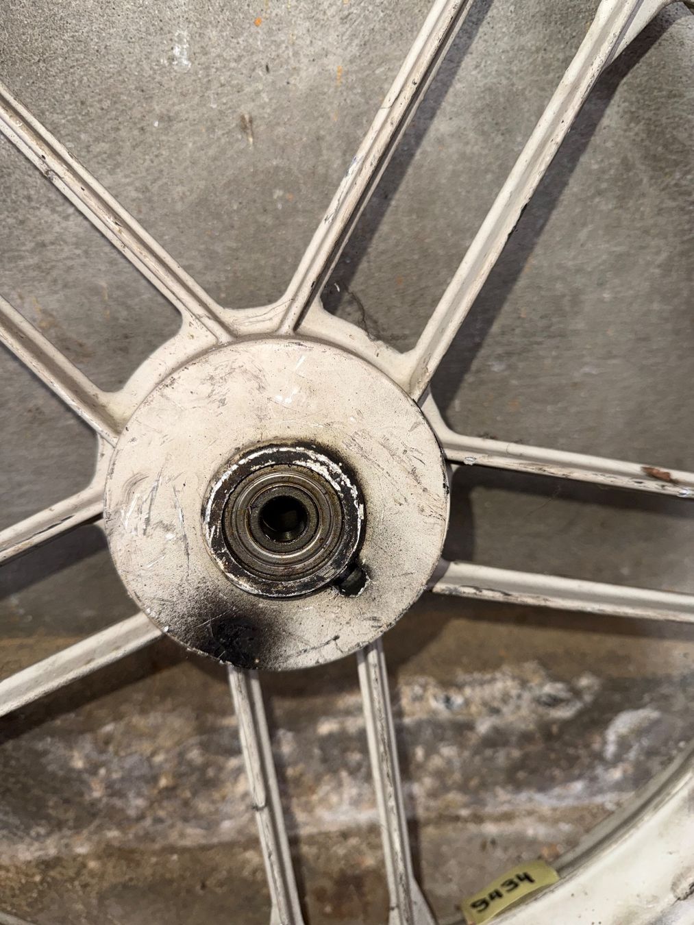 Fantic Parti ricambio per ciclomotori: Fantic Issimo Mofa Gussfelgen Vorderrad – Usato da Fahrni b. Thun venduto da berger_tuning34 4