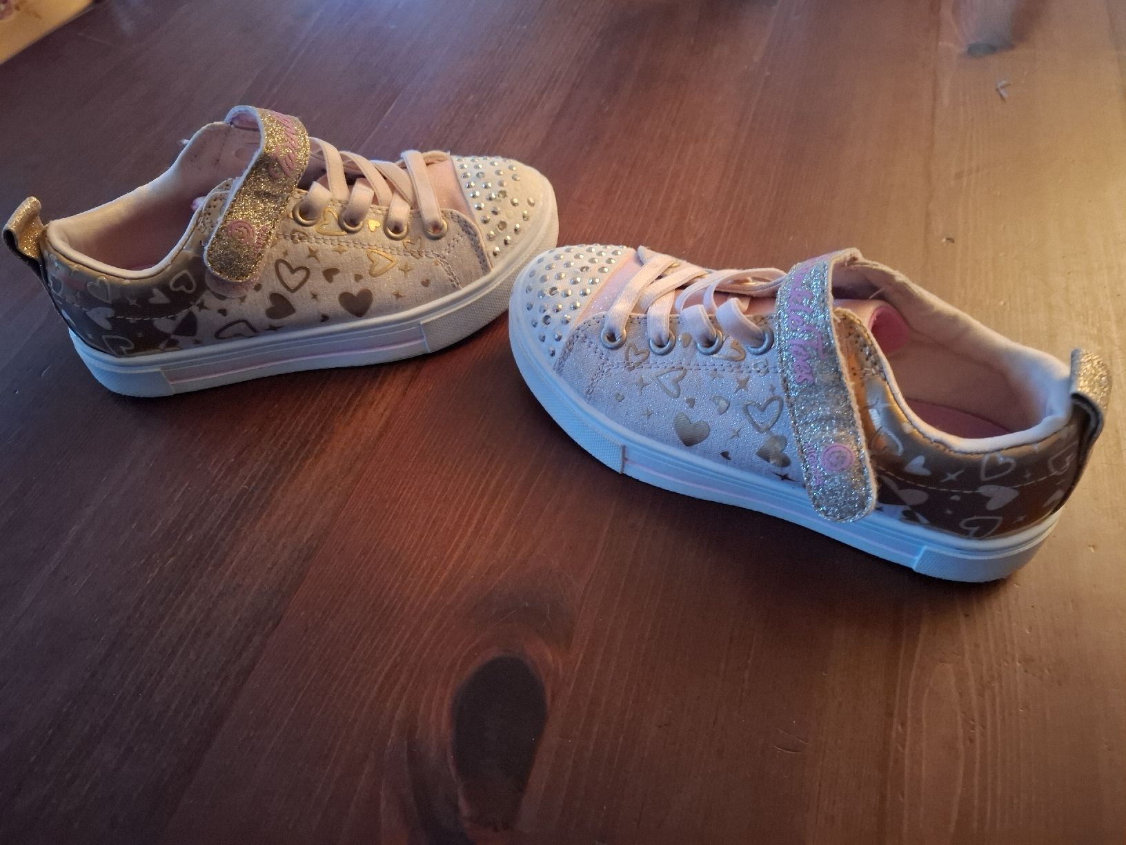 Chaussures filles: Turnschuhe Gr 30 – D'occasion à Hätzingen par Snoopi84 1
