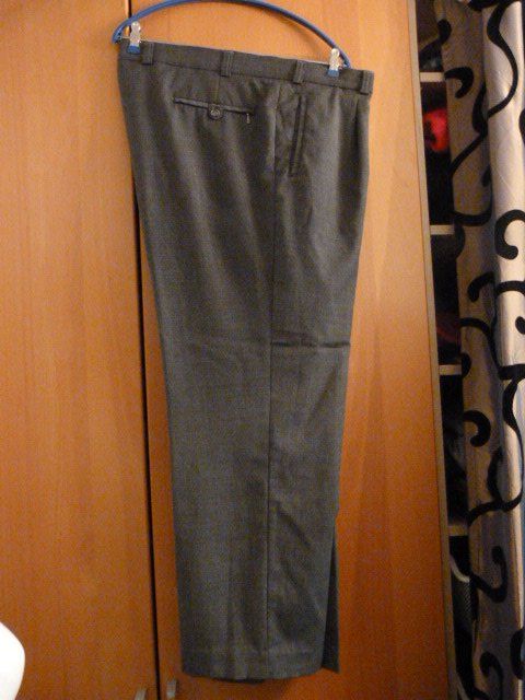 Pantaloni: Hose von Kingfield, Gr. 29, grau – Usato da Nunningen venduto da Fashion-Ave51