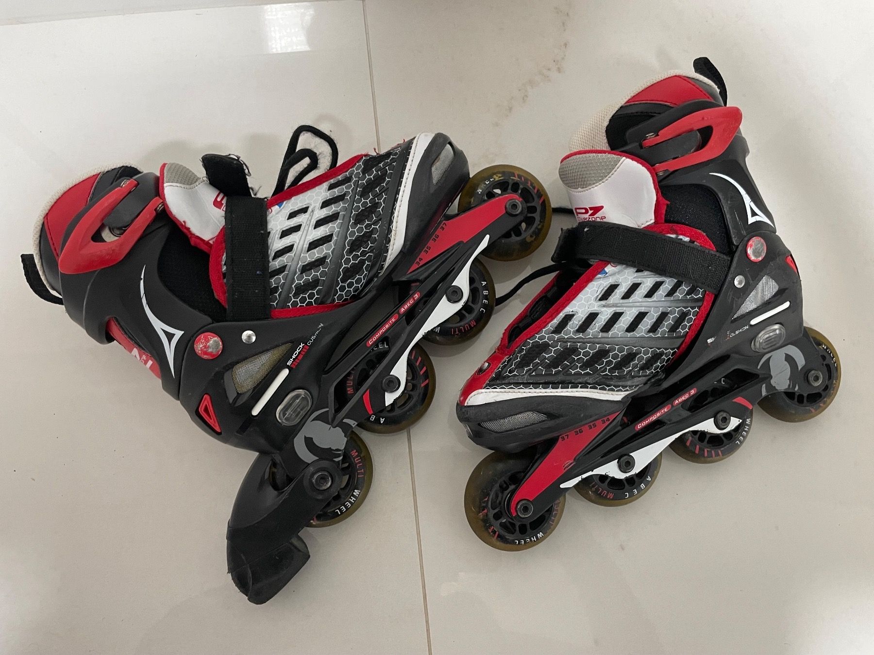 Pattini in linea & Pattini a rotelle: Roller Powerzone taille 34 à 37 – Usato da St-Légier-Chiésaz venduto da EvaVDRiviera 1