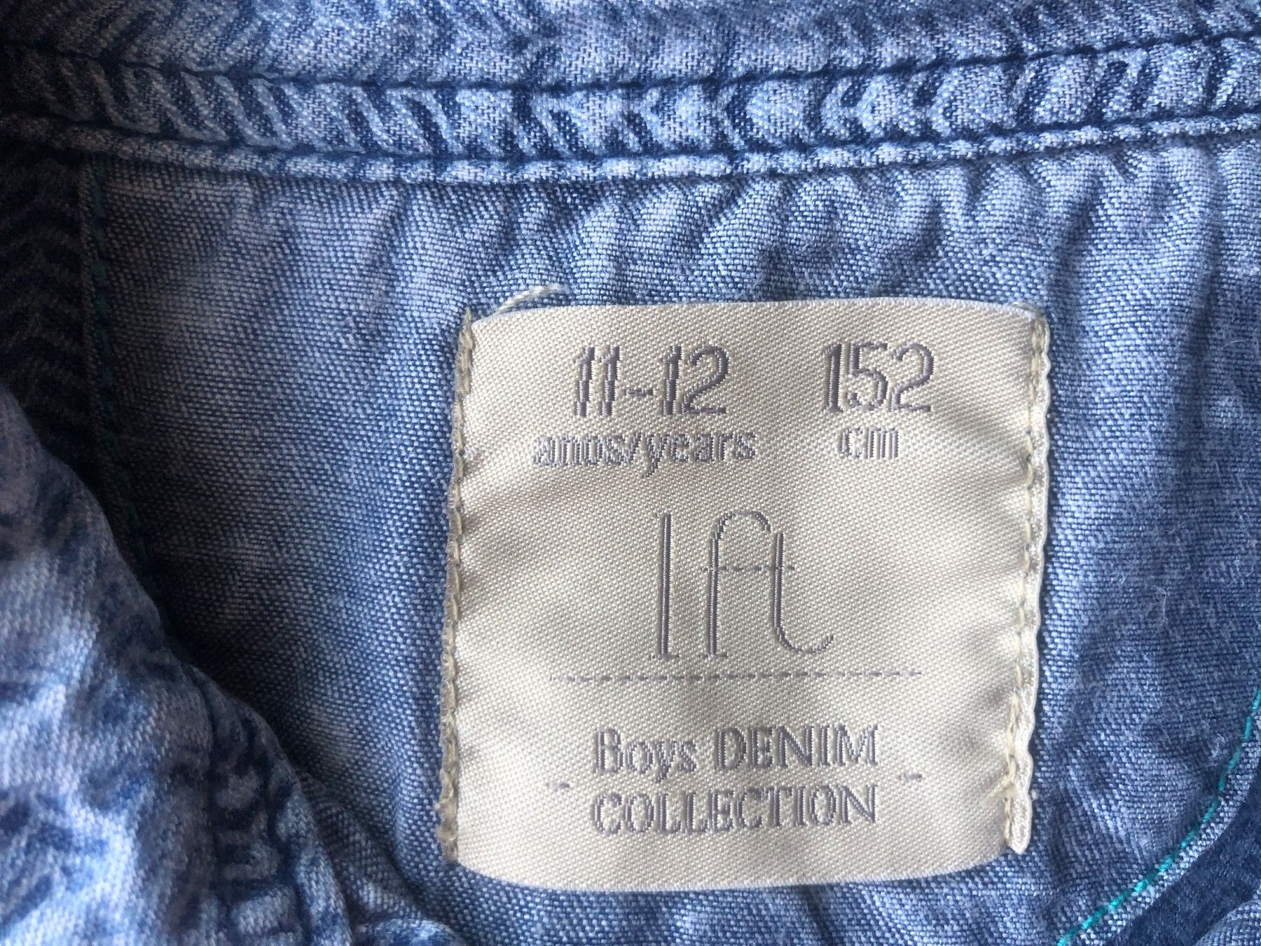 Camicie, T-shirt & Polo: Chemise Denim (152) – Usato da La Tour-de-Peilz venduto da zazen33 3