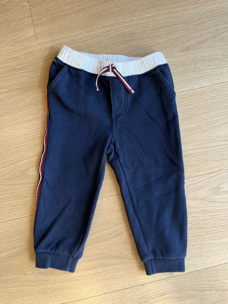 Pantaloni: Tommy Hilfiger Jogging Pants Blue White Red 24M – Nuovo (secondo la descrizione) da Planken venduto da R4gskL7