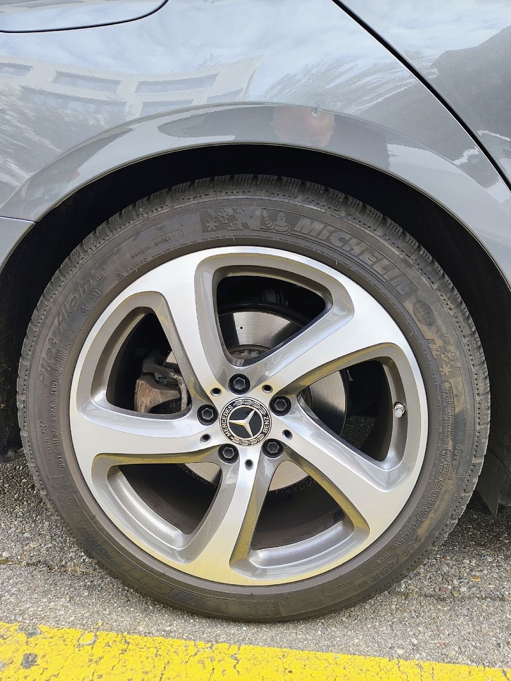 Mercedes-Benz Pneus & Roues: 4 Komplett Räder Winter  – D'occasion à Zürich par bahrain2 2