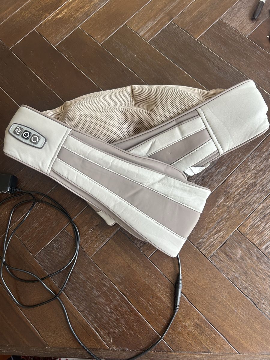 Massagegeräte: INTERTRONIC Neck Massager Massage Belt Beige – Neu (gemäss Beschreibung) aus Zürich von fan_z5fl 1