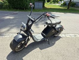 E-Scooter Chopper Stil schwarz