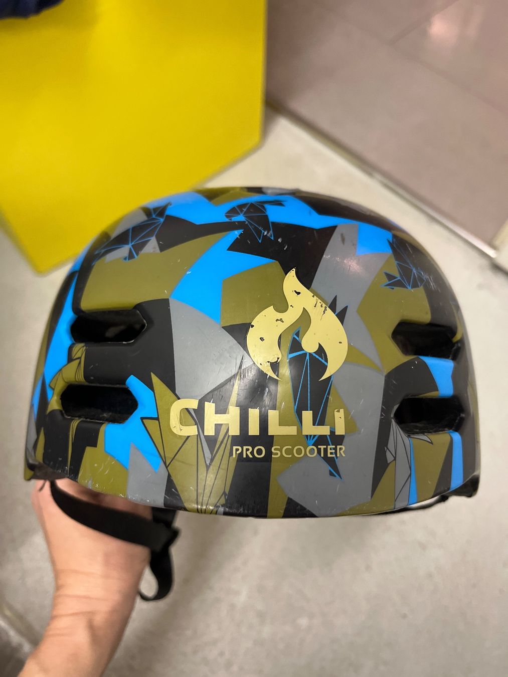 Helme: Kinderhelm Chilli – Gebraucht aus Oberlunkhofen von eduardschweizer