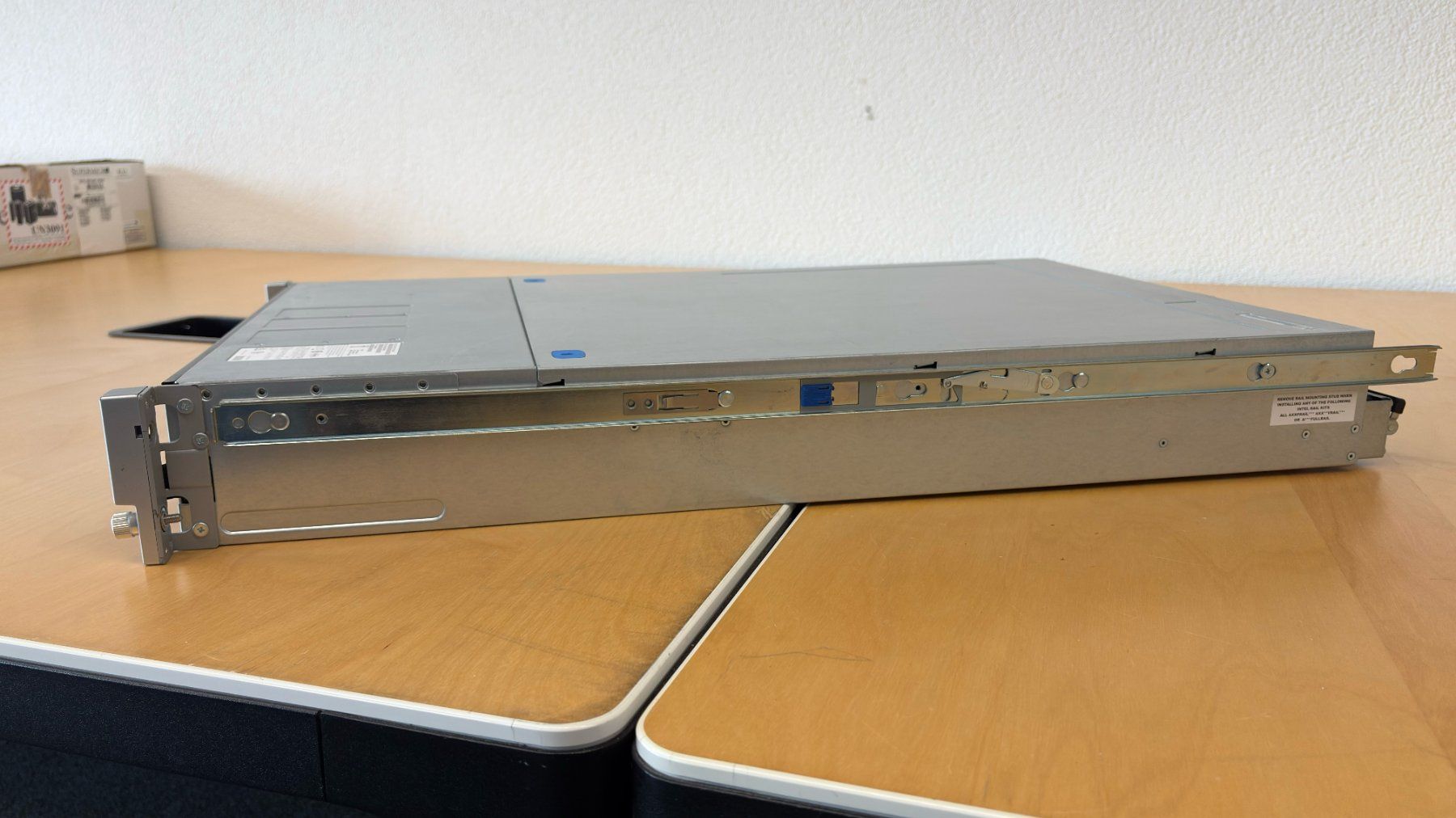 Intel Server: Intel Rackserver Xeon E5 v4, 128GB RAM (3/3) – Gebraucht aus Volketswil von appmac67 8