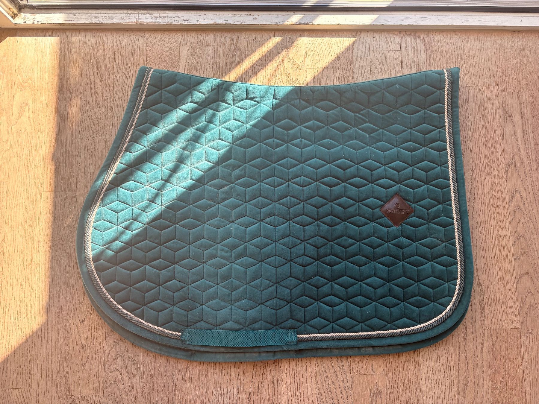 Sattel & Sattelzubehör: Tapis de selle vert émeraude Kentucky – Gebraucht aus Lausanne von jbarral