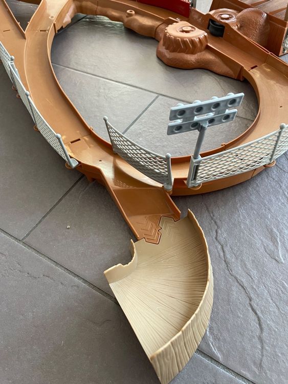 Circuit Flash McQueen Cars Kaufen auf Ricardo