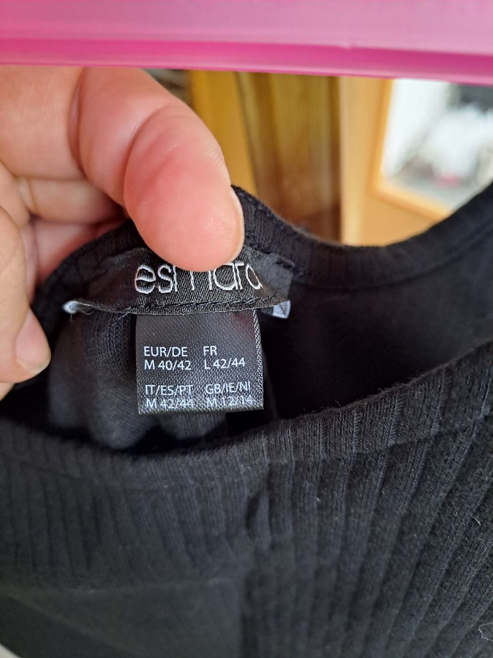 Kleider: Schwarz geripptes Kleid Grösse M 40/42  – Neu (gemäss Beschreibung) aus Rickenbach LU von bishiida 1