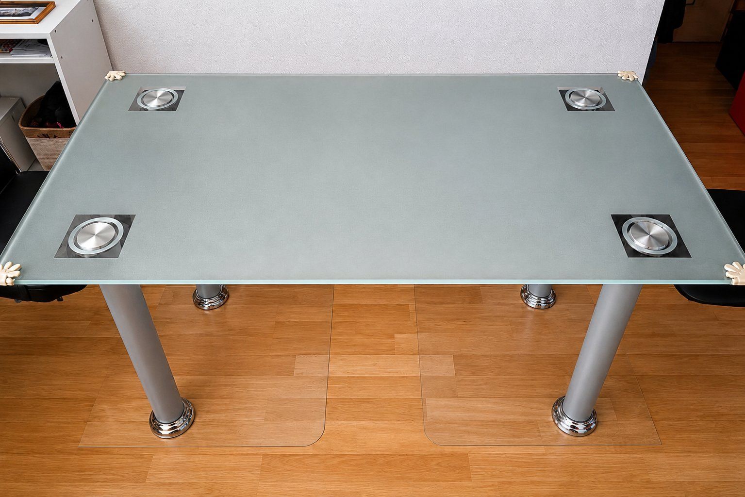 Tavoli: Moderner Glastisch 90x160x75 cm + 2 Stühle GRATIS – Usato da Rüfenacht BE venduto da vagyula