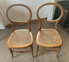 2 Antike Stühle