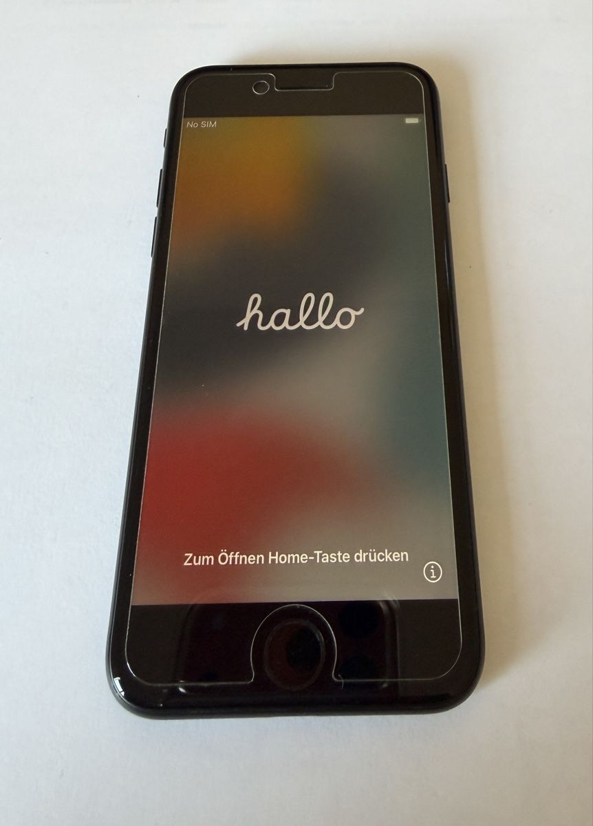 Apple Handys / Smartphones: iPhone SE (2020) 128GB, Schwarz – Gebraucht aus Muntelier von Oli1981