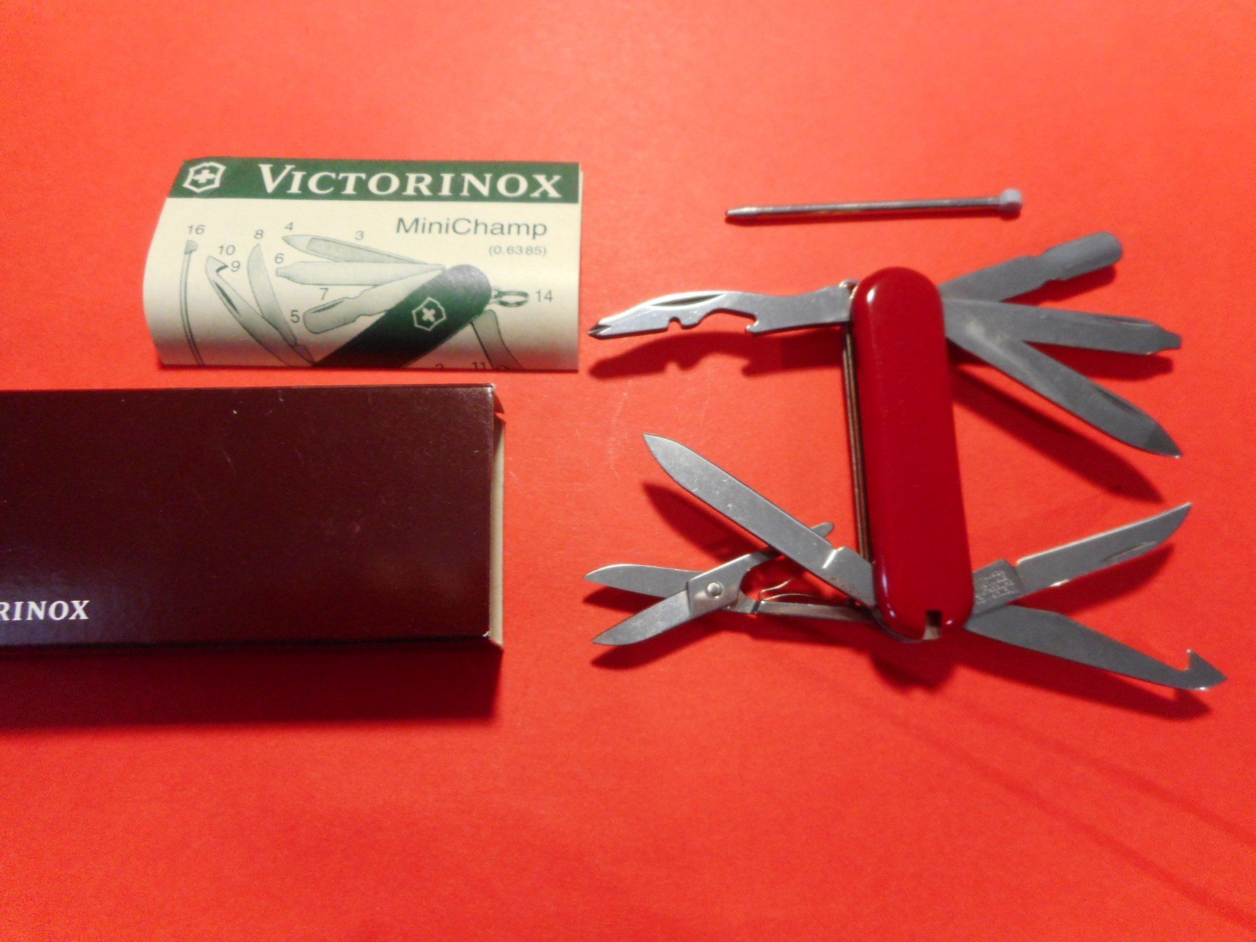 Victorinox Coltelli tascabile: Victorinox  Minichamp old Version - Vintage – Nuovo e nell'imballaggio originale da Rotkreuz venduto da Hubbil 1