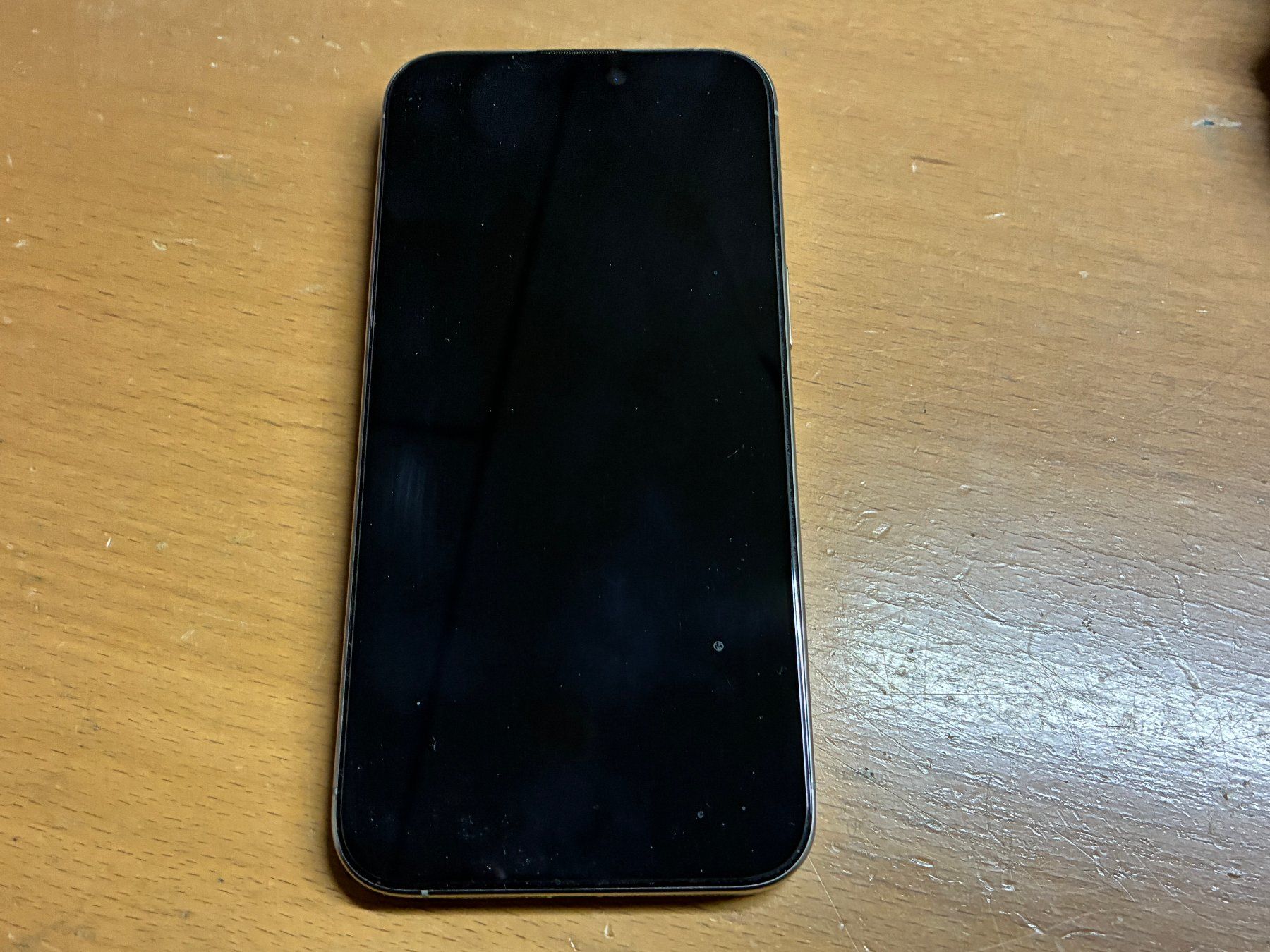 Apple Telefoni cellulari / Smartphones: Iphone 15 Pro Max 128Gb – Usato da Au SG venduto da bah_6f5w