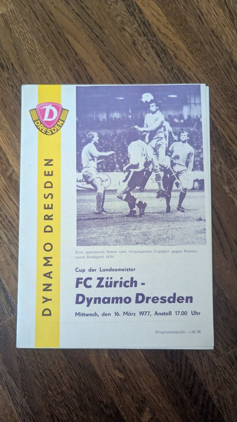 Dokumente: Fc Zürich - Dynamo Dresden Matchprogramm 16 März 1977 – Gebraucht aus Zürich von DebsBre