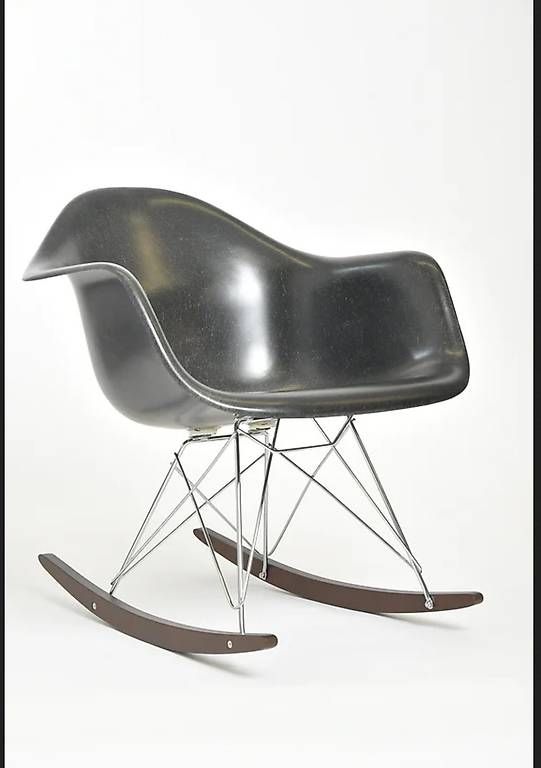 Sedie: Charles & Ray Eames Rocking Chair black – Usato da Zürich venduto da IndividumCH 2