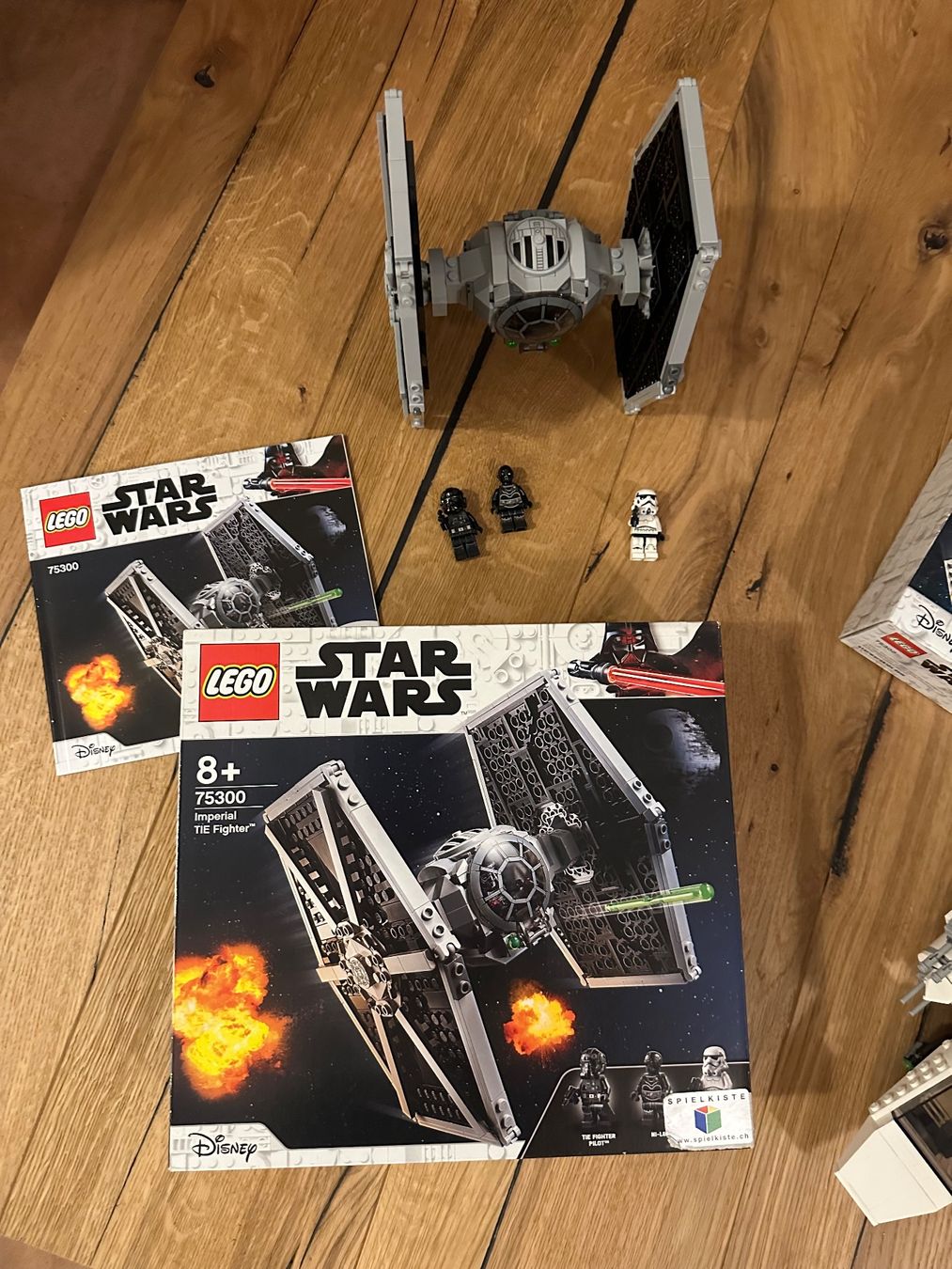 Lego Kit di costruzioni: LEGO Star Wars - Imperial Shuttle 75302, TIE Fighter 75300! – Usato da Edlibach venduto da sommerwiesengelb 1