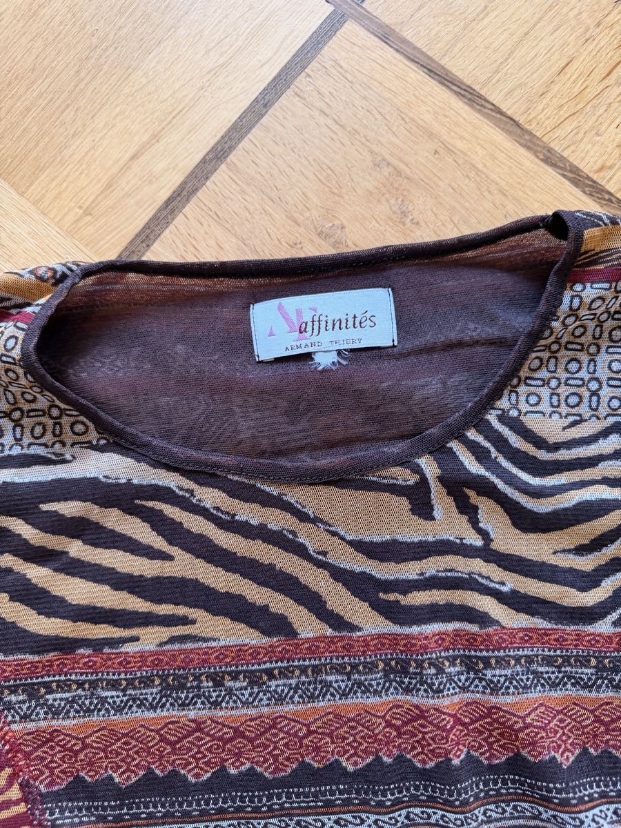 Top: y2k vintage Top – Usato da Unterentfelden venduto da ame_tf2n 1