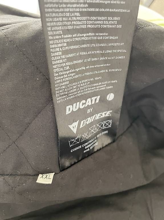 Giacche: Ducati Lederjacke Borgo Panigale XXL – Usato da Teufen ZH venduto da Mausili1 3