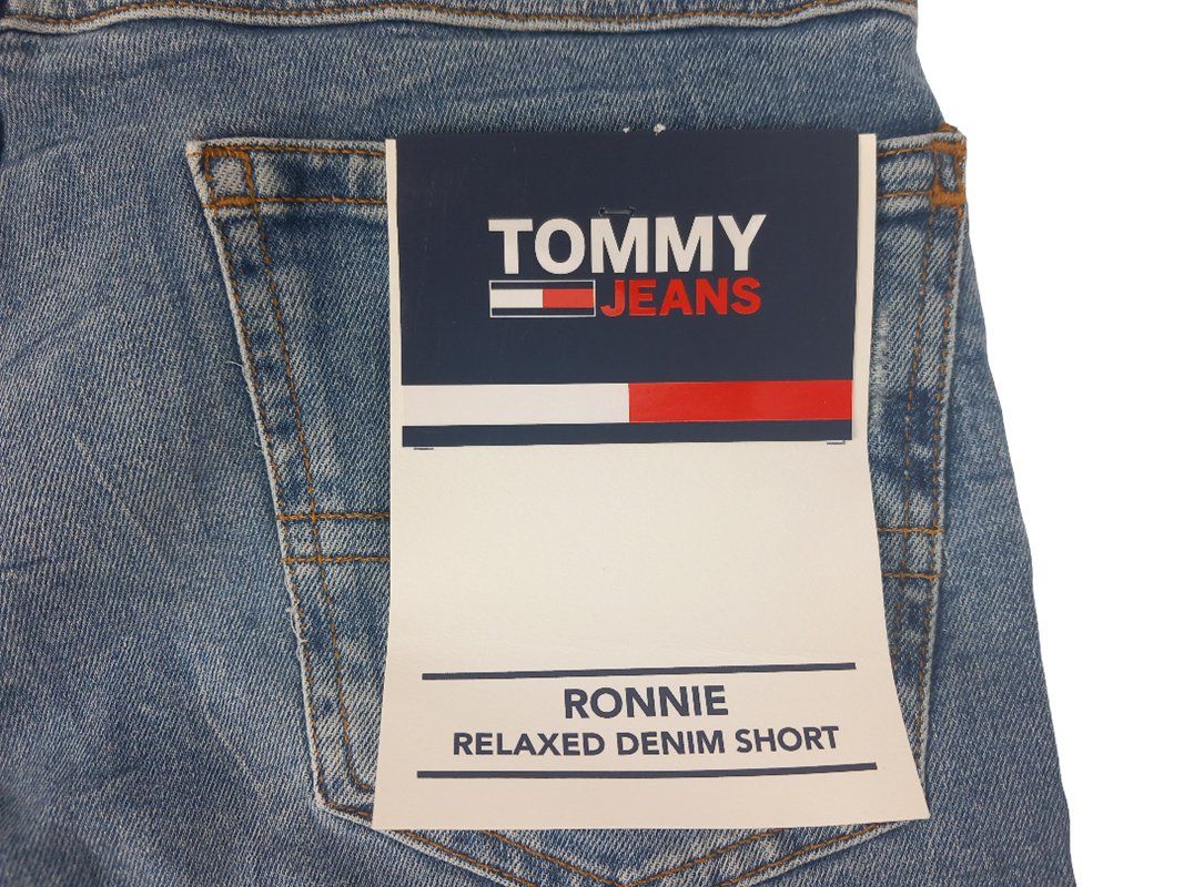 Tommy Hilfiger Jeans: TOMMY JEANS shorts – Neu (gemäss Beschreibung) aus Hünenberg von Restwert_Zug 2