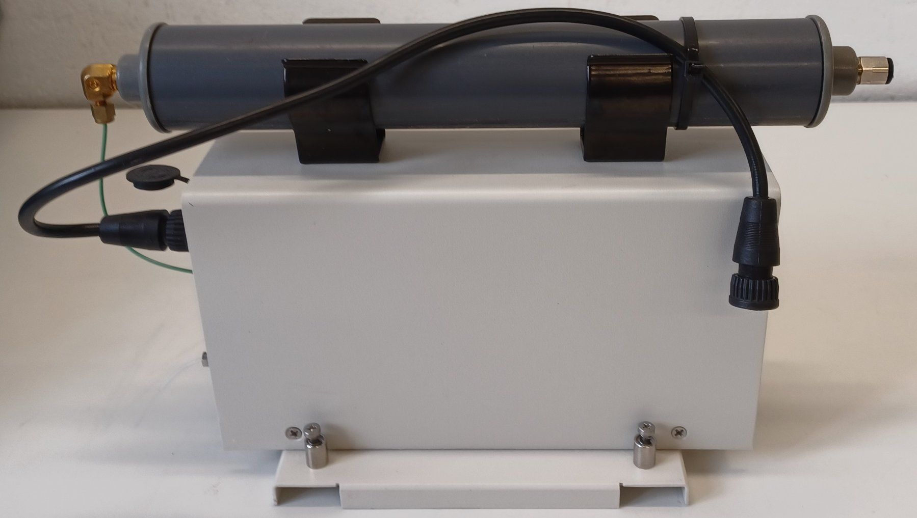 Matériel de laboratoire: GE Analytical Instruments Sievers 900 ICR – Défectueux à Niederdorf par LeptonAG_Labor 1