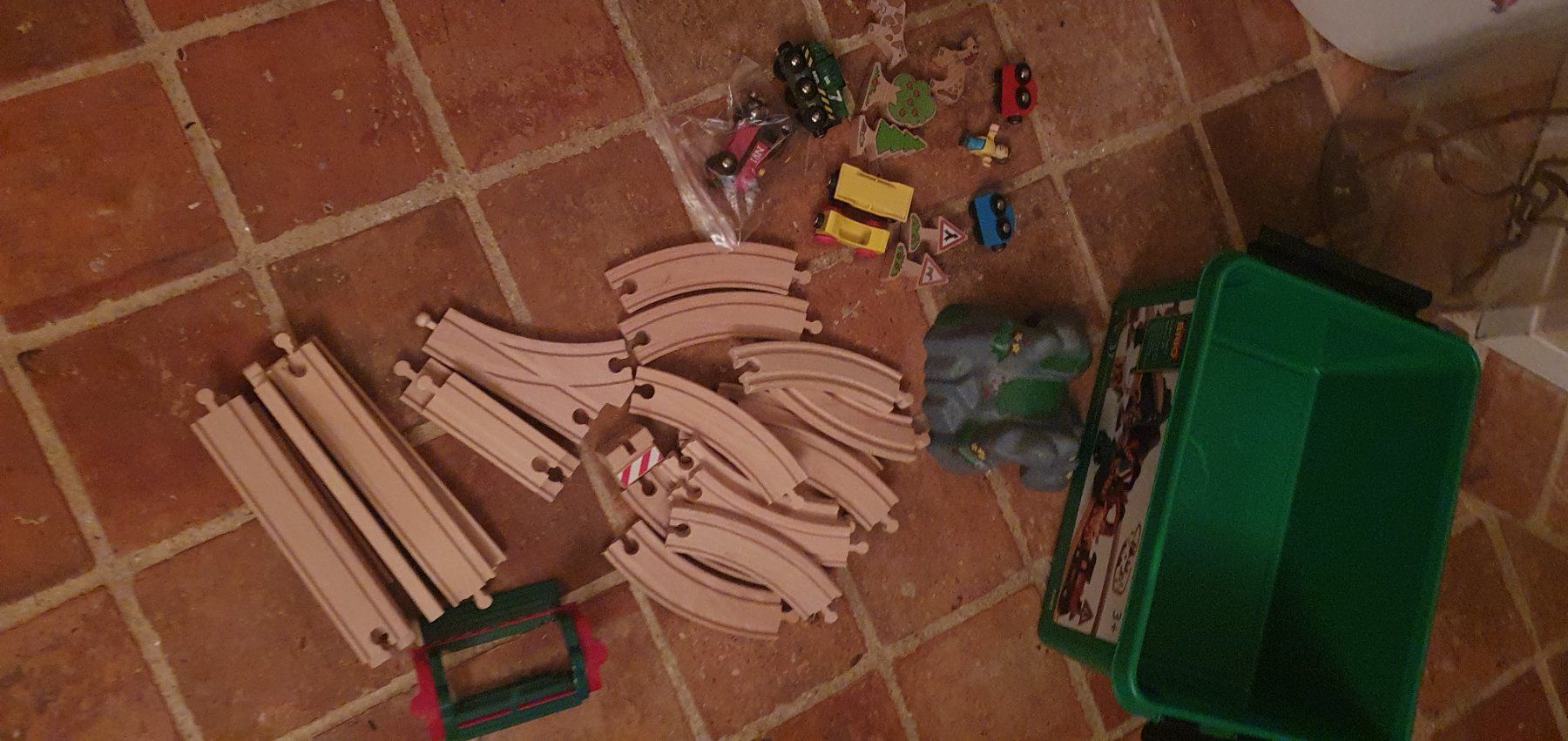 Brio Giocattoli: Brio Railwayset 37 Teile + Extralok – Usato da Uitikon Waldegg venduto da sgrimmer 1