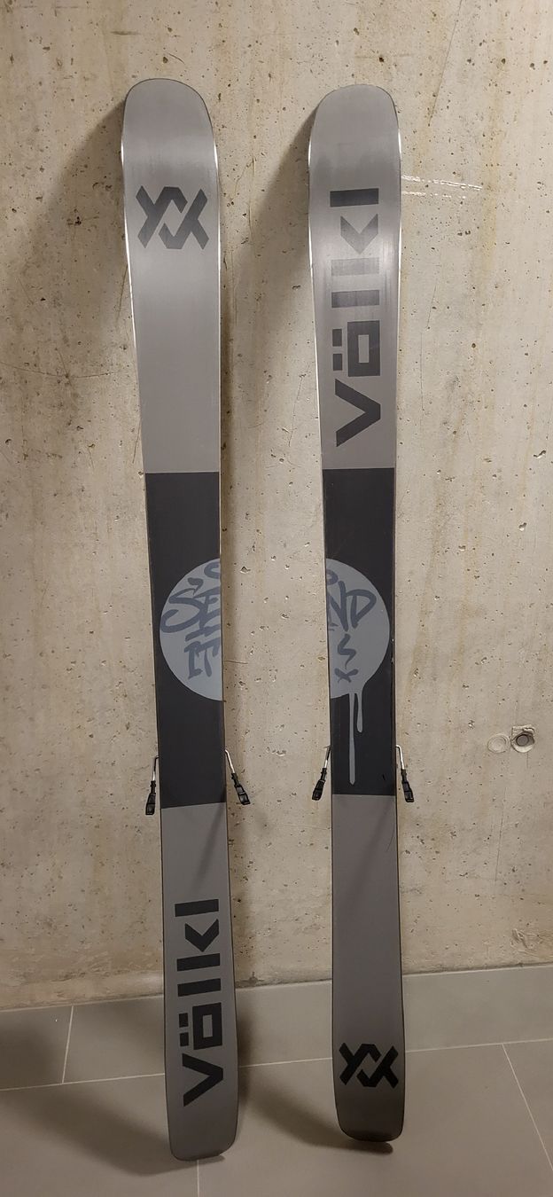 Völkl Sci: Skis Volkl Revolt 104, 172cm – Nuovo (secondo la descrizione) da St-Pierre-Clages venduto da mic_6lks 3