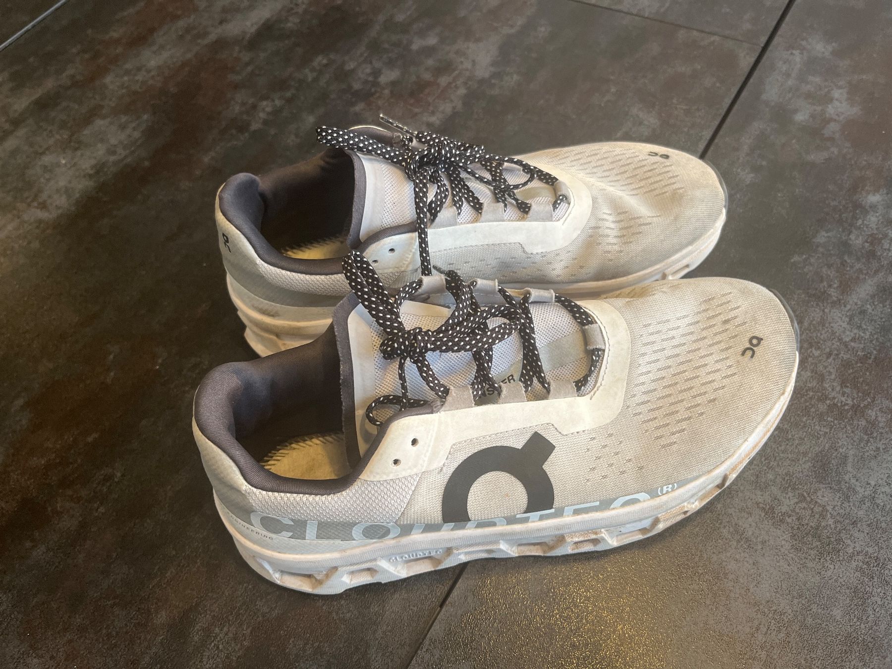 On Herrenschuhe: On Cloudflow Laufschuhe, Grösse 42 – Gebraucht aus Zürich von mat_bcg2