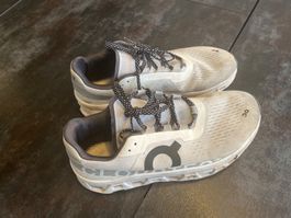 On Cloudflow Laufschuhe, Grösse 42